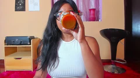 Snapshot of romantic_stargirl chatting on 12/30/24, 02:30 Is A Belle online show from 12/30/24, 02:30