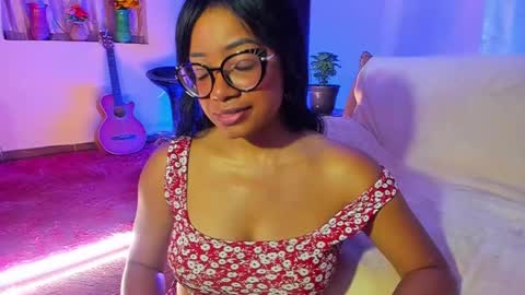 Snapshot of romantic_stargirl chatting on 02/03/25, 12:58 Is A Belle online show from 02/03/25, 12:58