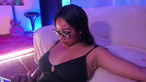 Snapshot of romantic_stargirl chatting on 02/09/25, 12:49 Is A Belle online show from 02/09/25, 12:49