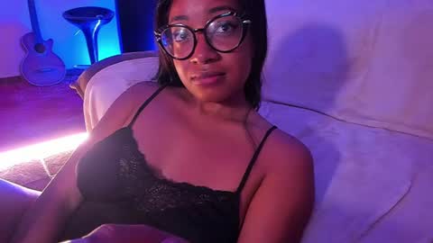 Snapshot of romantic_stargirl chatting on 02/10/25, 12:41 Is A Belle online show from 02/10/25, 12:41