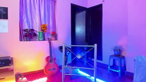 Snapshot of romantic_stargirl chatting on 02/24/25, 12:16 Is A Belle online show from 02/24/25, 12:16