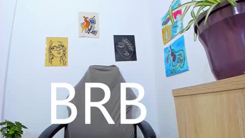 Snapshot of romantic_stargirl chatting on 02/28/25, 11:47 Is A Belle online show from 02/28/25, 11:47