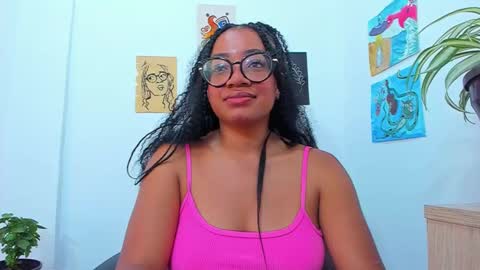 Snapshot of romantic_stargirl chatting on 03/03/25, 02:37 Is A Belle online show from 03/03/25, 02:37