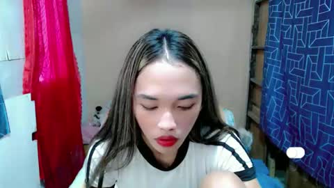 Snapshot of romanticslutxxx chatting on 04/30/26, 09:52 empress online show from 04/30/26, 09:52