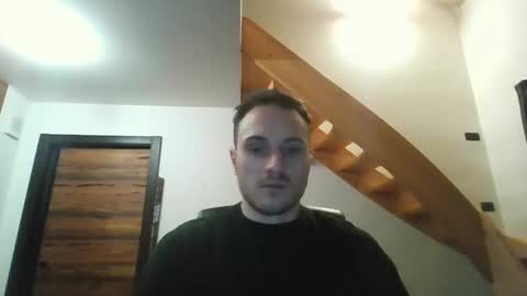 Snapshot of romanz123 chatting on 12/25/24, 10:37 romanz123 online show from 12/25/24, 10:37