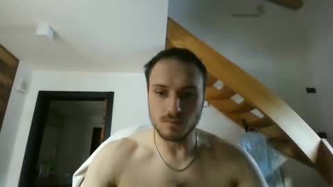 Snapshot of romanz123 chatting on 12/18/25, 01:39 romanz123 online show from 12/18/25, 01:39