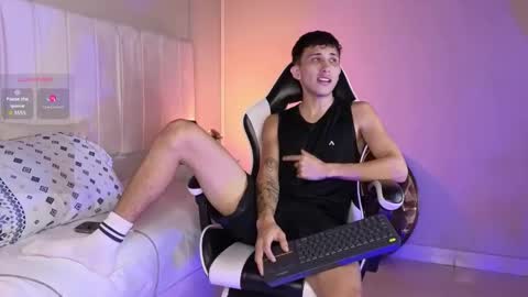 Snapshot of rome_hard chatting on 04/08/26, 07:58 Rome online show from 04/08/26, 07:58