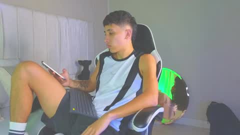 Snapshot of rome_hard chatting on 04/22/26, 08:43 Rome online show from 04/22/26, 08:43