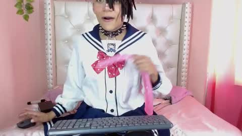 Snapshot of romeo_laurient chatting on 05/15/26, 09:33 ROMEO online show from 05/15/26, 09:33
