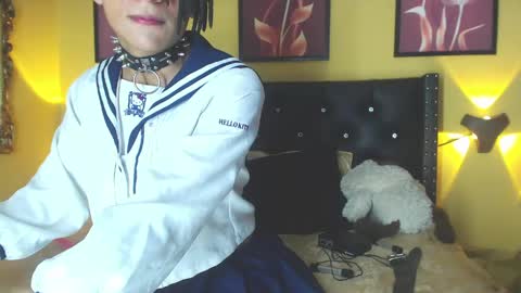 Snapshot of romeo_laurient chatting on 05/18/26, 08:36 ROMEO online show from 05/18/26, 08:36