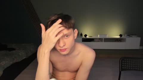 Snapshot of romeo_mercy chatting on 12/13/24, 12:53 Romeo online show from 12/13/24, 12:53