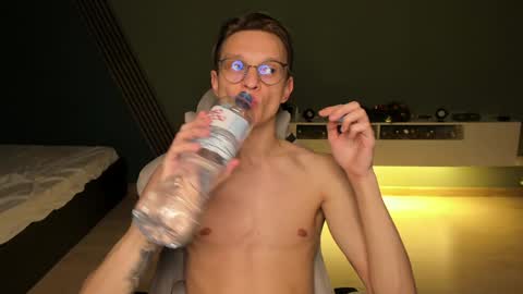 Snapshot of romeo_mercy chatting on 01/10/25, 07:43 Romeo online show from 01/10/25, 07:43