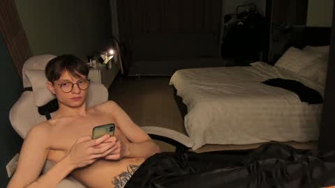 Snapshot of romeo_mercy chatting on 01/13/25, 12:45 Romeo online show from 01/13/25, 12:45