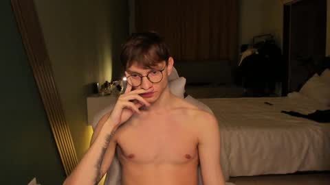 Snapshot of romeo_mercy chatting on 01/14/25, 05:56 Romeo online show from 01/14/25, 05:56