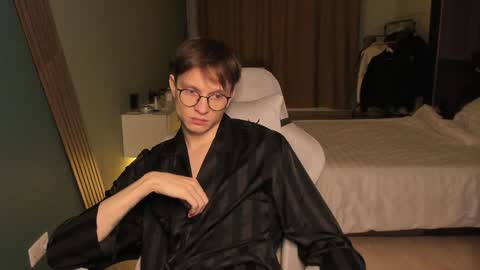 Snapshot of romeo_mercy chatting on 01/16/25, 05:53 Romeo online show from 01/16/25, 05:53