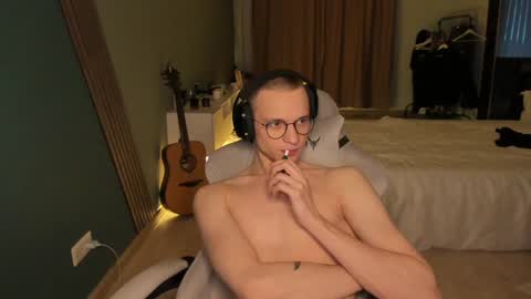 Snapshot of romeo_mercy chatting on 01/31/25, 06:13 Romeo online show from 01/31/25, 06:13