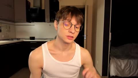 Snapshot of romeo_mercy chatting on 09/10/25, 03:34 Romeo online show from 09/10/25, 03:34