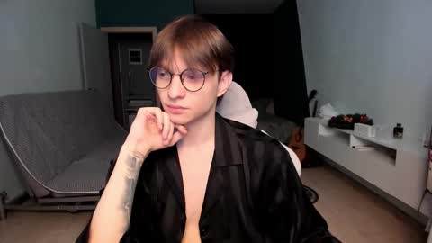 Romeo online show from 02/25/26, 10:03