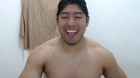 Snapshot of romeo_myroom chatting on 01/26/25, 04:41 Romeos Room online show from 01/26/25, 04:41