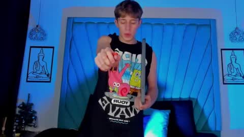 Snapshot of romeo_ricci1 chatting on 12/15/24, 12:06 Romeo Ricci online show from 12/15/24, 12:06