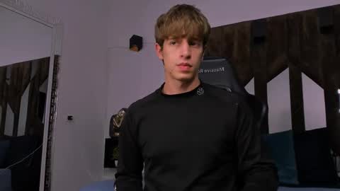 Snapshot of romeo_ricci1 chatting on 02/24/26, 10:41 Romeo Ricci online show from 02/24/26, 10:41