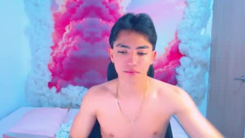 Snapshot of romeomillerr chatting on 10/31/25, 07:04 Romeo online show from 10/31/25, 07:04