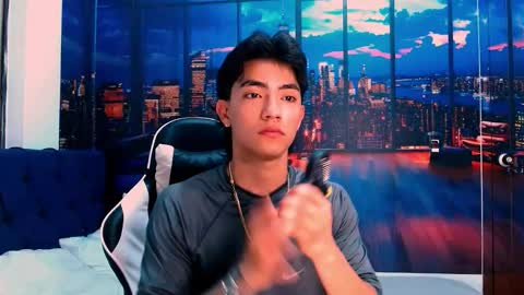 Snapshot of romeomillerr chatting on 11/13/25, 08:30 Romeo online show from 11/13/25, 08:30