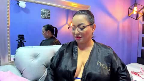Romi  online show from 10/26/25, 02:17