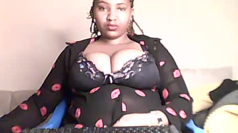 Snapshot of romina_26 chatting on 07/14/26, 02:05 Romina 26 online show from 07/14/26, 02:05