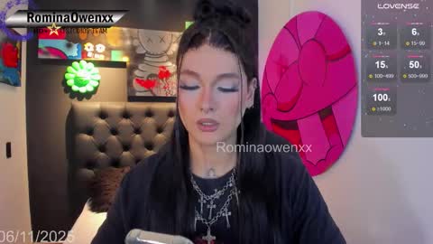 Snapshot of rominaowenxx chatting on 11/06/25, 06:47 ROMINA OWEN online show from 11/06/25, 06:47