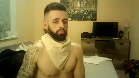 romulus7777 online show from 01/11/25, 06:33