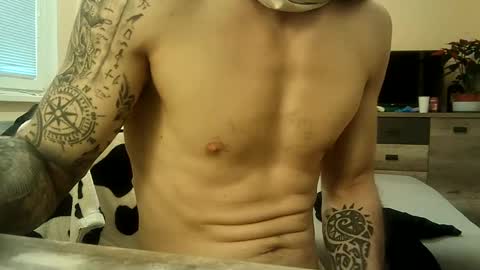 romulus7777 online show from 01/20/25, 01:42