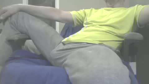 Snapshot of roney58 chatting on 02/12/25, 10:14 roney58 online show from 02/12/25, 10:14