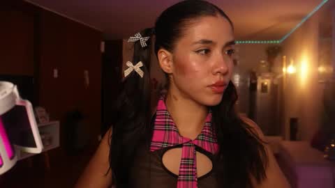 Snapshot of ronieeplay chatting on 04/21/26, 02:37 Roni online show from 04/21/26, 02:37