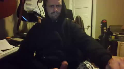 Snapshot of ronniejohnston13 chatting on 03/15/26, 12:27 ronniejohnston13 online show from 03/15/26, 12:27