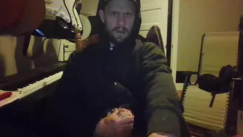 Snapshot of ronniejohnston13 chatting on 04/05/26, 03:26 ronniejohnston13 online show from 04/05/26, 03:26