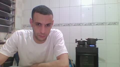 Snapshot of ronnispoto chatting on 12/10/24, 09:33 ronny online show from 12/10/24, 09:33