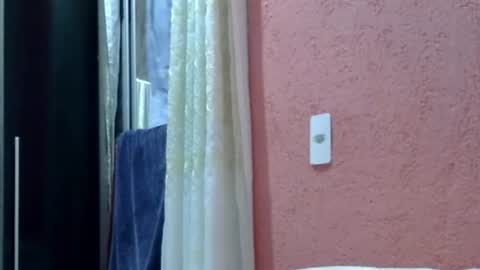 Snapshot of ronnispoto chatting on 12/30/24, 04:29 ronny online show from 12/30/24, 04:29