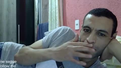 Snapshot of ronnispoto chatting on 12/30/24, 07:32 ronny online show from 12/30/24, 07:32