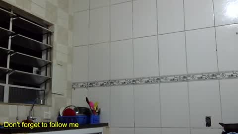 Snapshot of ronnispoto chatting on 02/13/25, 08:55 ronny online show from 02/13/25, 08:55