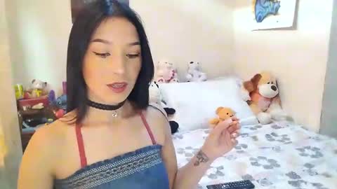 Snapshot of ronny_m_12 chatting on 01/13/25, 08:26 andrea online show from 01/13/25, 08:26