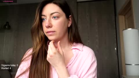 Snapshot of ronny_ponny chatting on 04/16/26, 03:35 RonnyPonny online show from 04/16/26, 03:35