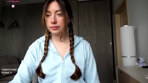 Snapshot of ronny_ponny chatting on 04/24/26, 08:39 RonnyPonny online show from 04/24/26, 08:39