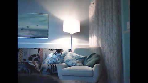 Snapshot of ronvlv chatting on 10/04/25, 03:48 ronvlv online show from 10/04/25, 03:48