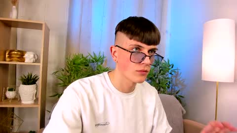 Snapshot of rony_winston chatting on 04/03/26, 09:02 Rony online show from 04/03/26, 09:02