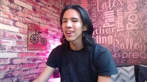 Snapshot of ronymiller_1 chatting on 01/27/25, 03:50 RonyMiller 1 online show from 01/27/25, 03:50