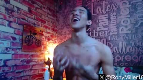 Snapshot of ronymiller_1 chatting on 03/02/25, 02:43 RonyMiller 1 online show from 03/02/25, 02:43