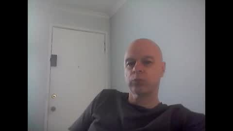 Snapshot of rooboy55 chatting on 04/04/26, 05:38 rooboy55 online show from 04/04/26, 05:38
