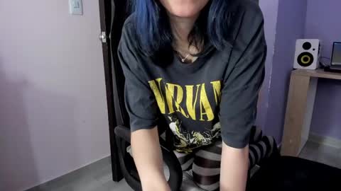 Snapshot of room312_ chatting on 04/25/26, 01:14 Twelve 3 Inst Twelve 312002 Twitter Room312 2002 online show from 04/25/26, 01:14