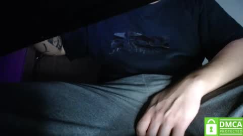 Snapshot of room_hot_x chatting on 01/03/25, 01:27 ken online show from 01/03/25, 01:27